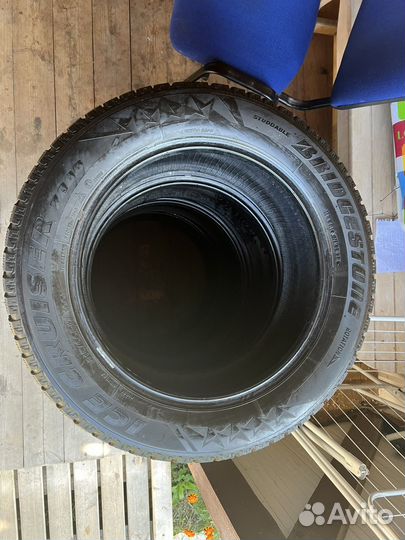 Bridgestone Ice Cruiser 7000 215/60 R17 100T