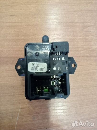 Блок управления зеркалами Honda Accord седан R20A3