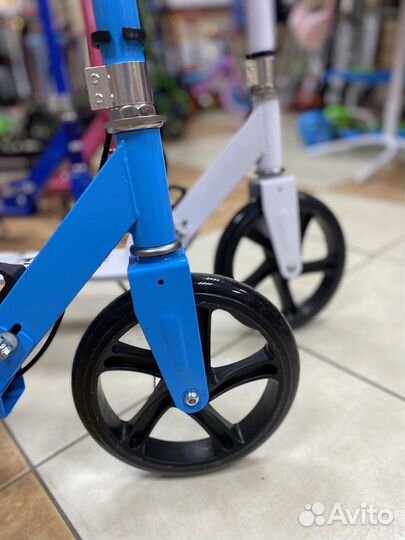 Самокат до 100кг колеса 200мм