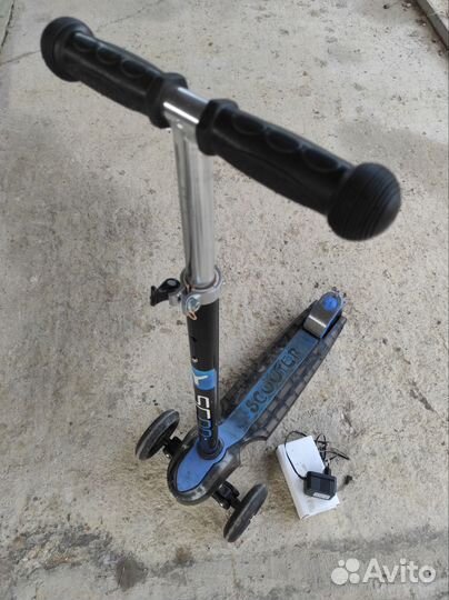 Самокат Scooter с подсветкой