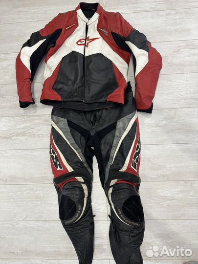 Мотошлем shoei