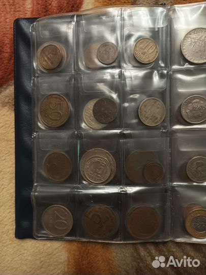 Альбом со старыми и иностранными монетами