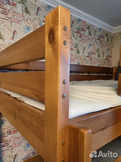 Продаю 2х ярусную кровать