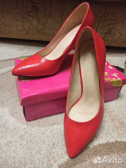 Туфли на каблучке