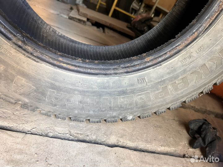 Nokian Tyres Hakkapeliitta 4 215/65 R16