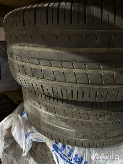 Pirelli P Zero Rosso 225/50 R17