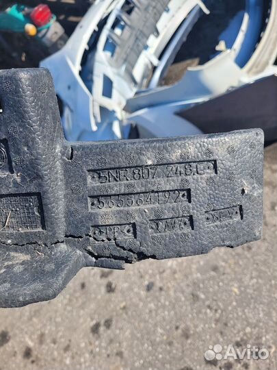 Абсорбер переднего бампера Tiguan 2