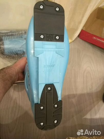 Горнолыжные ботинки