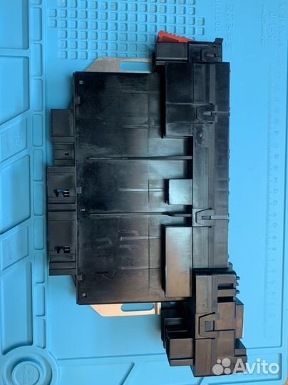 Блок предохранителей SAM Мерседес W220 правый