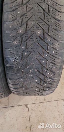 Nokian Tyres Hakkapeliitta 8 SUV 255/45 R20
