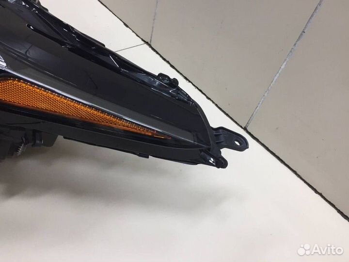Фара передняя левая Lexus RX