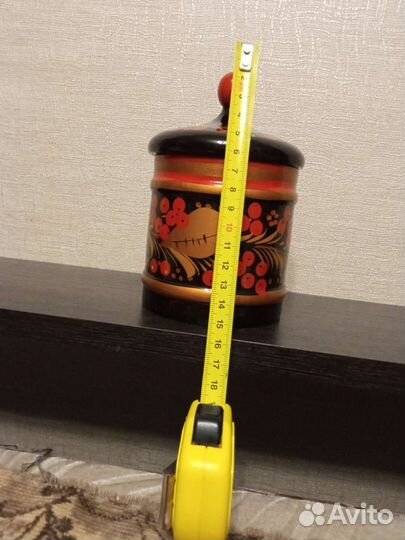 Деревянная посуда с хохломской росписью