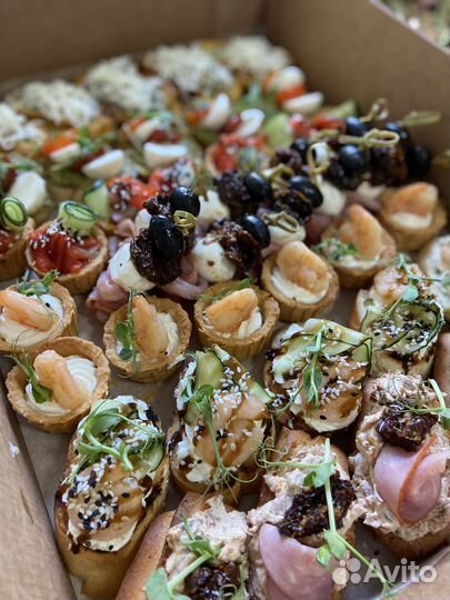 Банкетное меню. Фуршетные закуски в гастробоксах