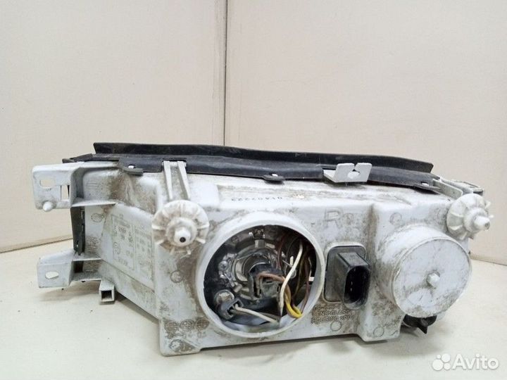 Фара правая Skoda Octavia