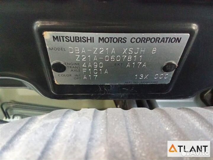 Подкрылок передний левый mitsubishi colt