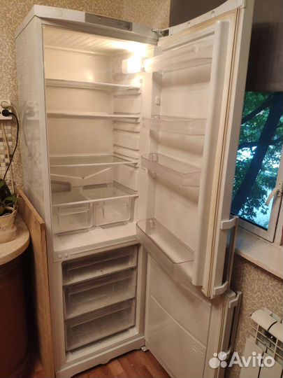 Холодильник hotpoint ariston