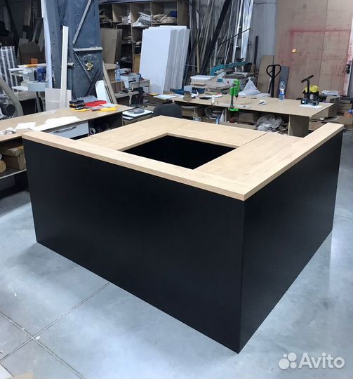 Торговый островок 2х2м, готовый, упакованный