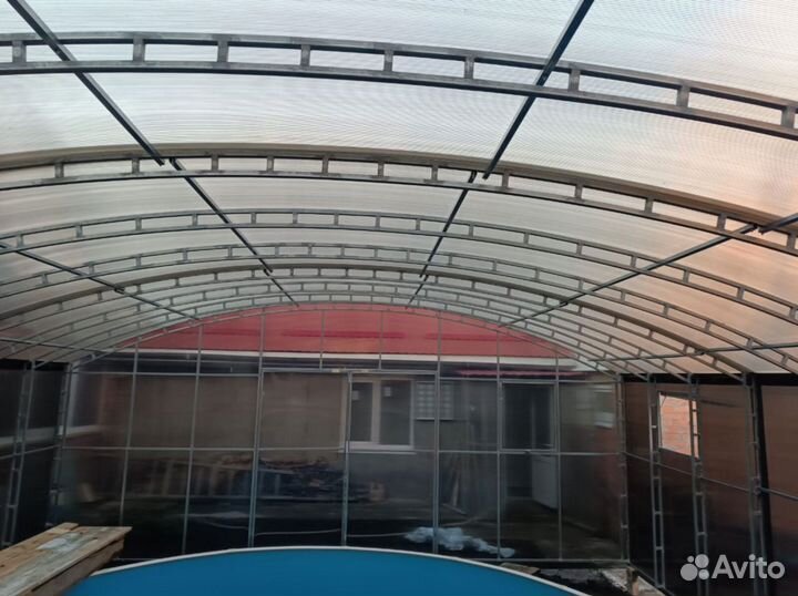 Дачная теплица