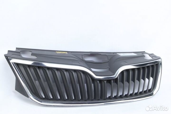 Решетка радиатора Skoda Rapid 1 NH3 рестайлинг