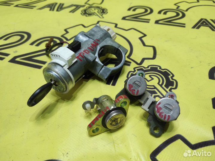 Замок зажигания с личинкой Nissan Primera TP12