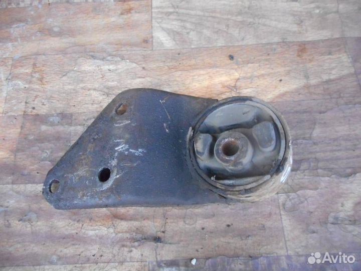Кронштейн двигателя ваз 2115