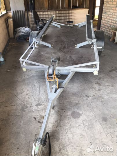 Прицеп новый