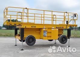 Аренда ножничного самоходного подъемника