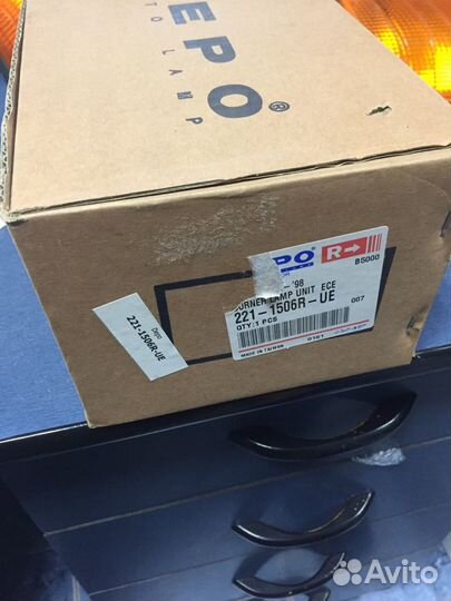 Указатель поворота правый Hyundai Elantra