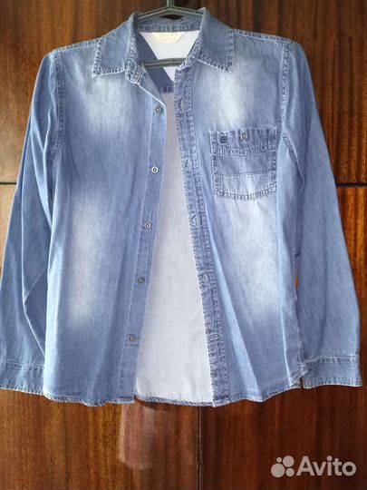 Джинсовая рубашка