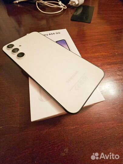 Samsung Galaxy A54, 8/256 ГБ