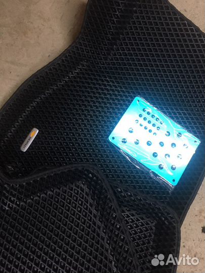 Продам eva коврики 3D с бортиками