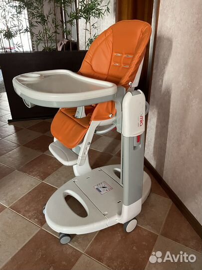 Стульчик для кормления Peg-Perego Tatamia