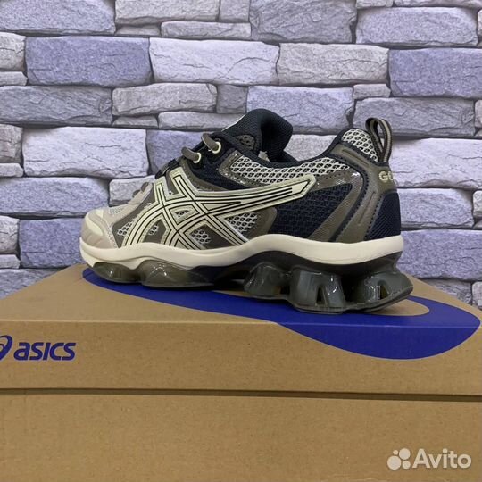 Кроссовки Asics