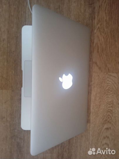 Apple MacBook Air 11 mid2011 i7/4GB/128Ssd