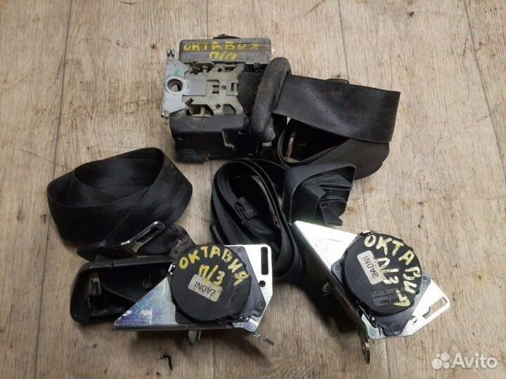 Ремень безопасности Skoda Octavia A4 Tour 1.4 BCA