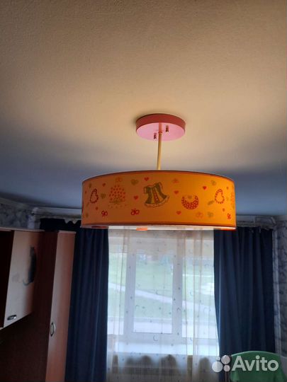 Люстра в детскую комнату с лампочками