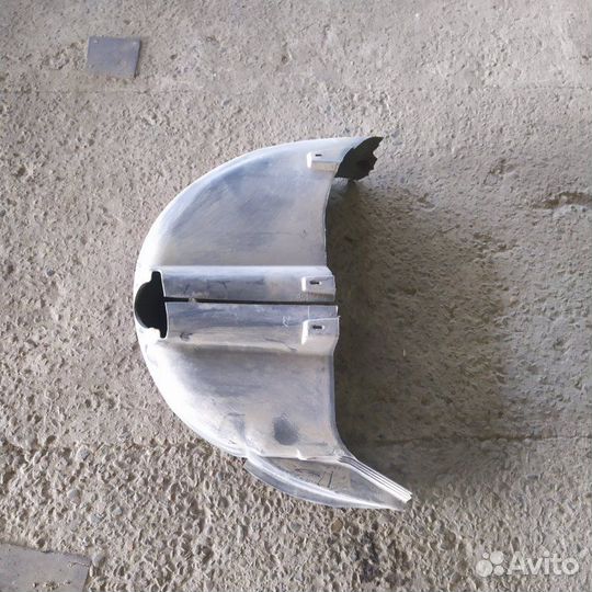 Подкрылок задний левый Skoda Fabia универсал 1
