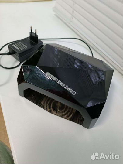 Лампа для маникюра