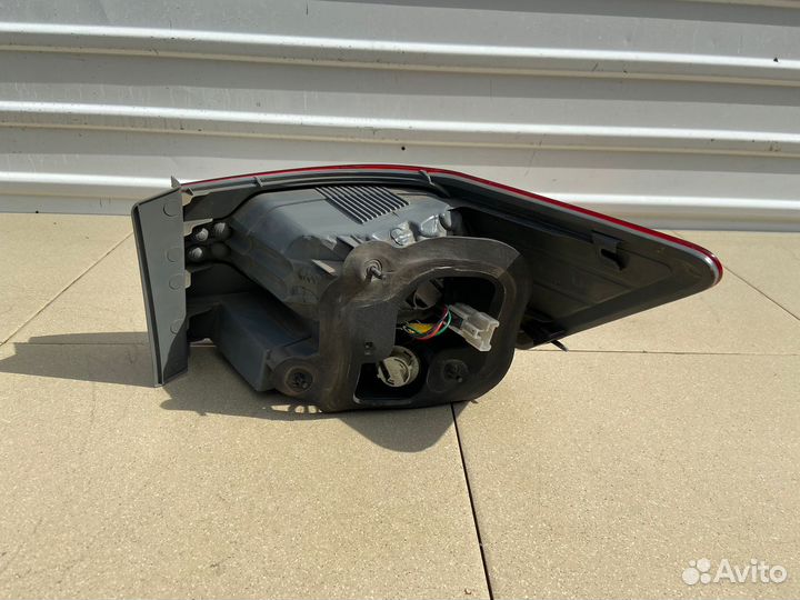 Фонарь задний левый Kia cerato 2