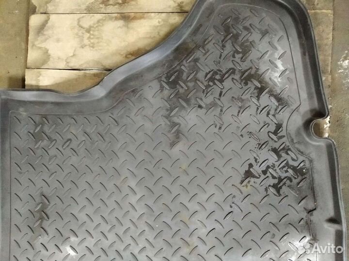 Коврик для багажника