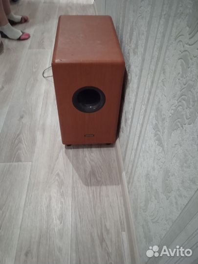 Колонки и двд-плеер от музыкального центра