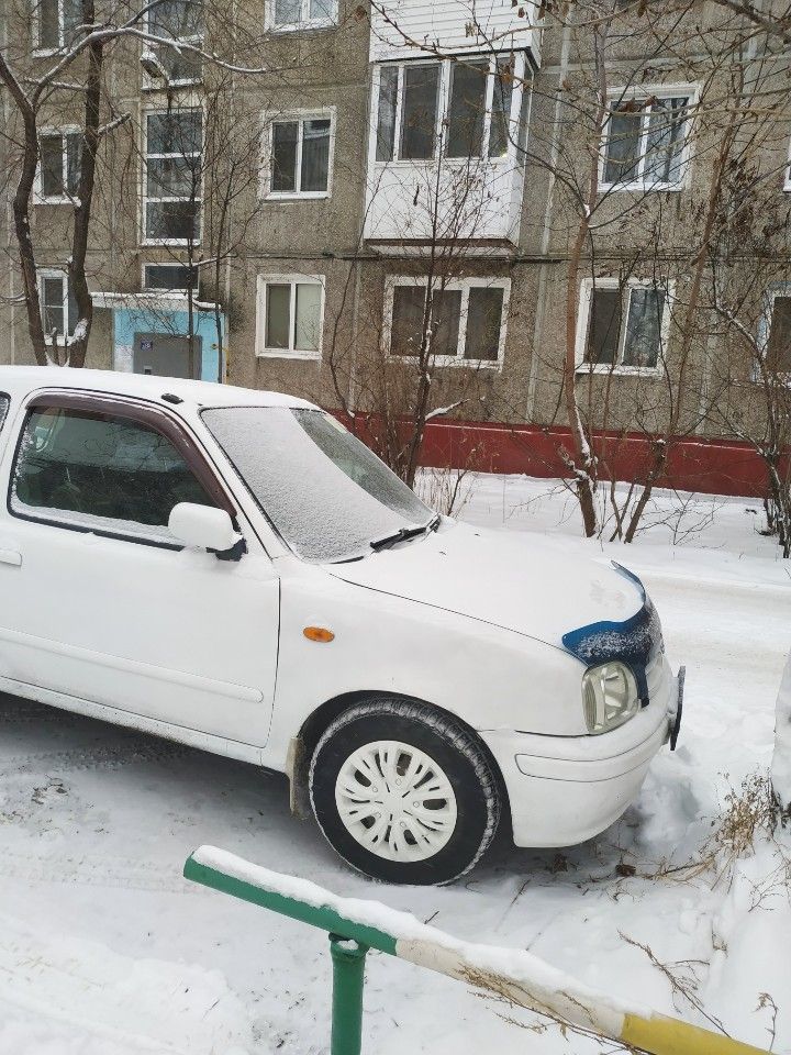 Nissan March: фото владельца