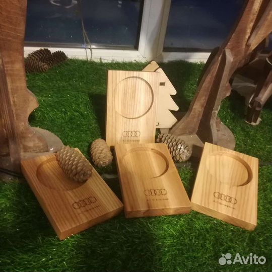 Подставка из масива дерева