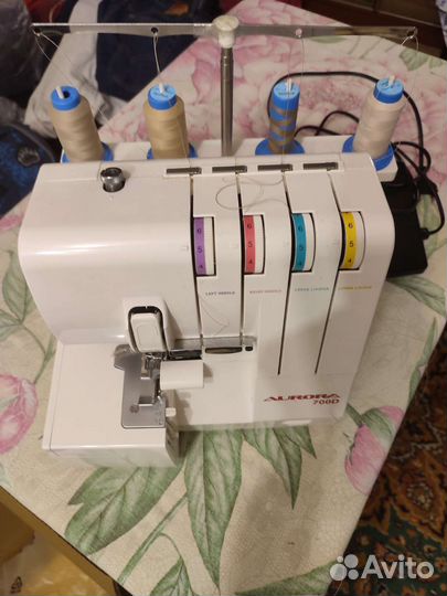 Оверлок aurora 700D