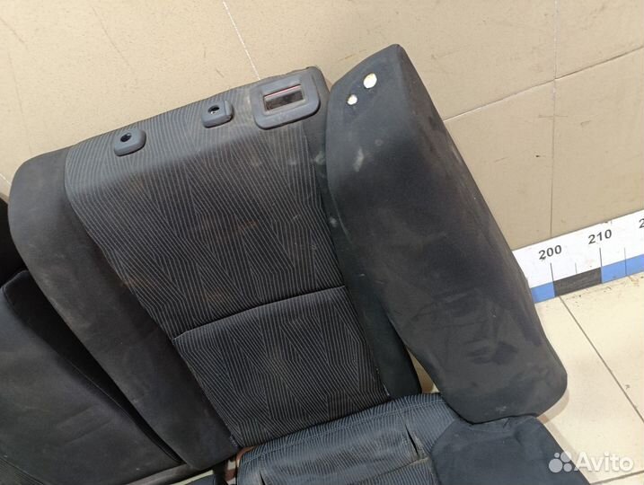 Сиденье заднее toyota Avensis III 2009