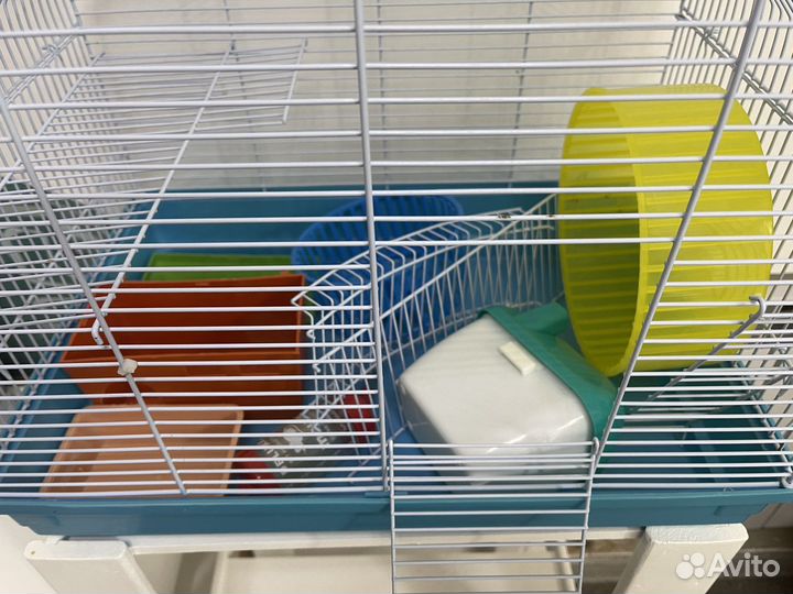 Клетка для хомяка на подставке