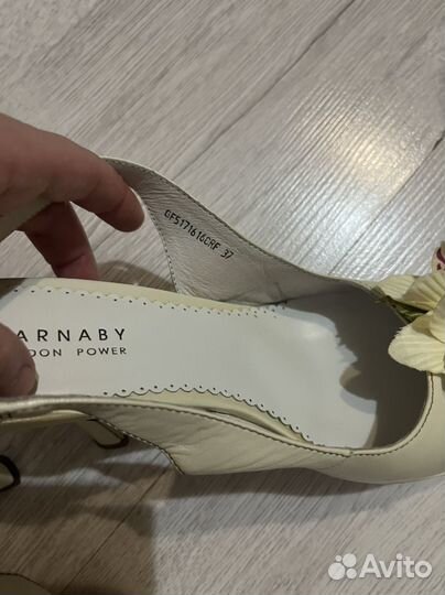 Туфельки Carnaby 37