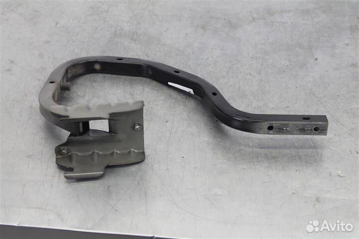 Петля крышки багажника правая Nissan Sentra B17