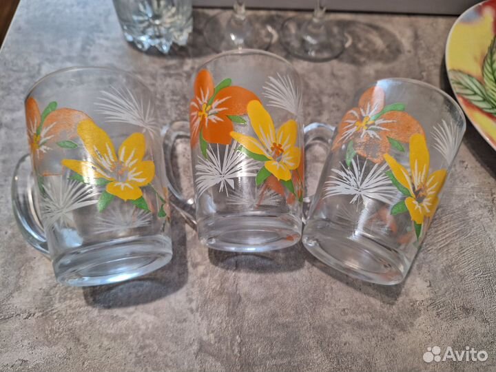 Кружки, чашки, фужеры, тарелки