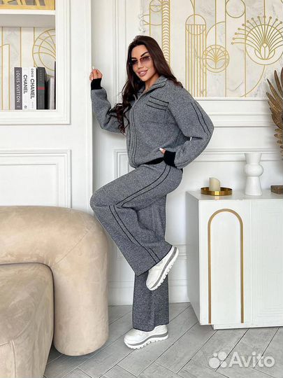 Костюм женский теплый